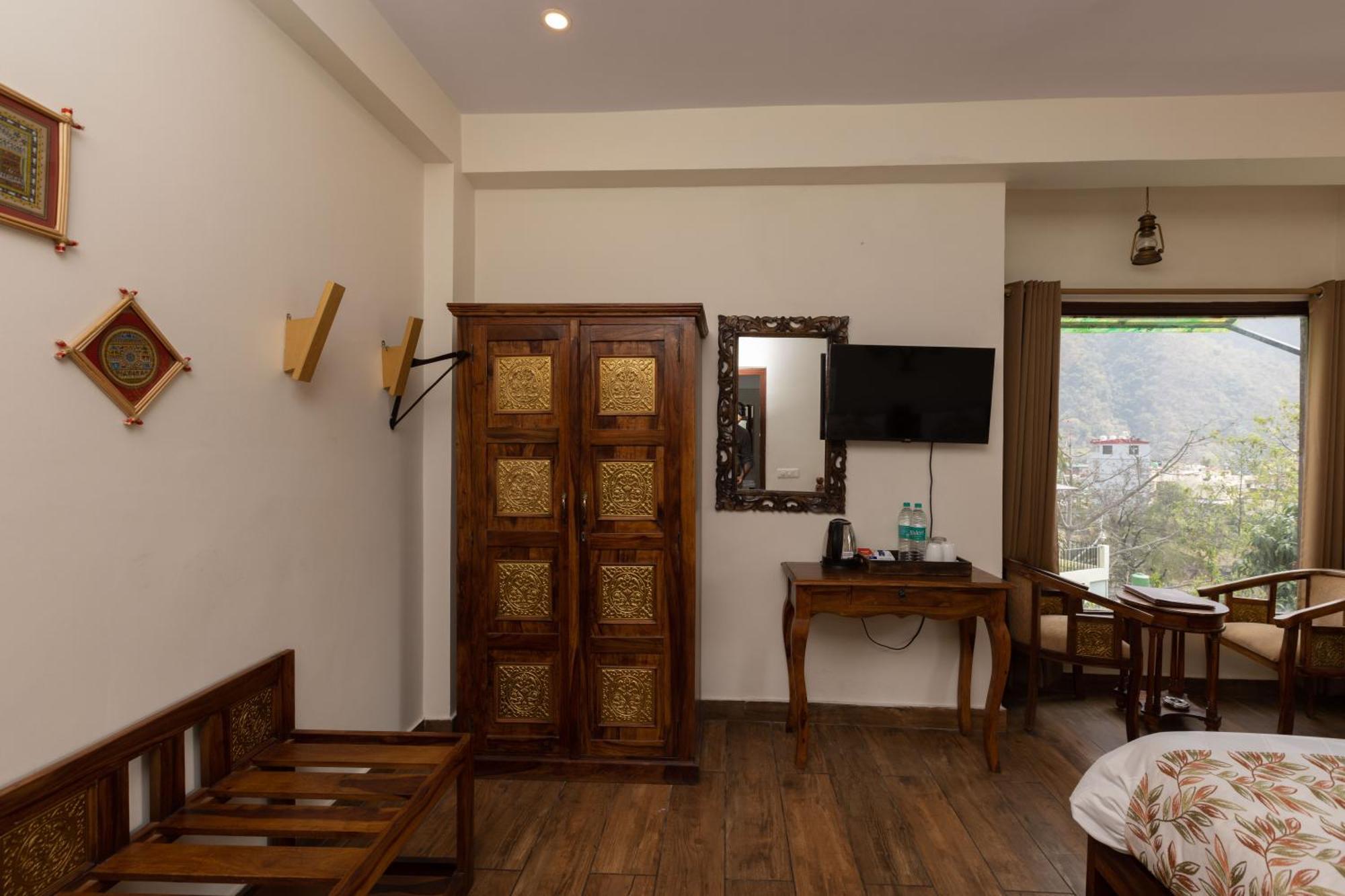 Yogved Hospitality & Resort Rishikesh Bagian luar foto