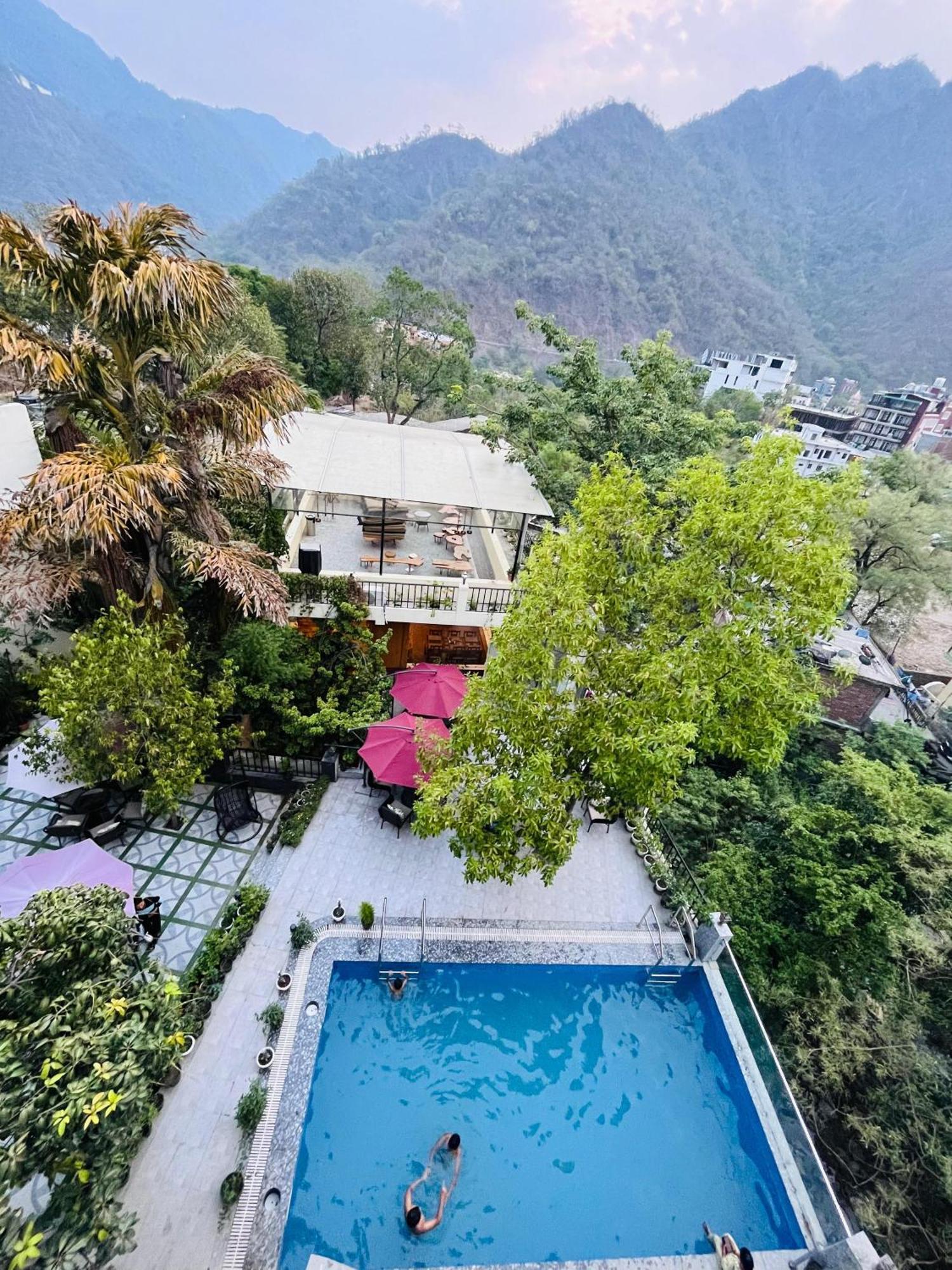 Yogved Hospitality & Resort Rishikesh Bagian luar foto