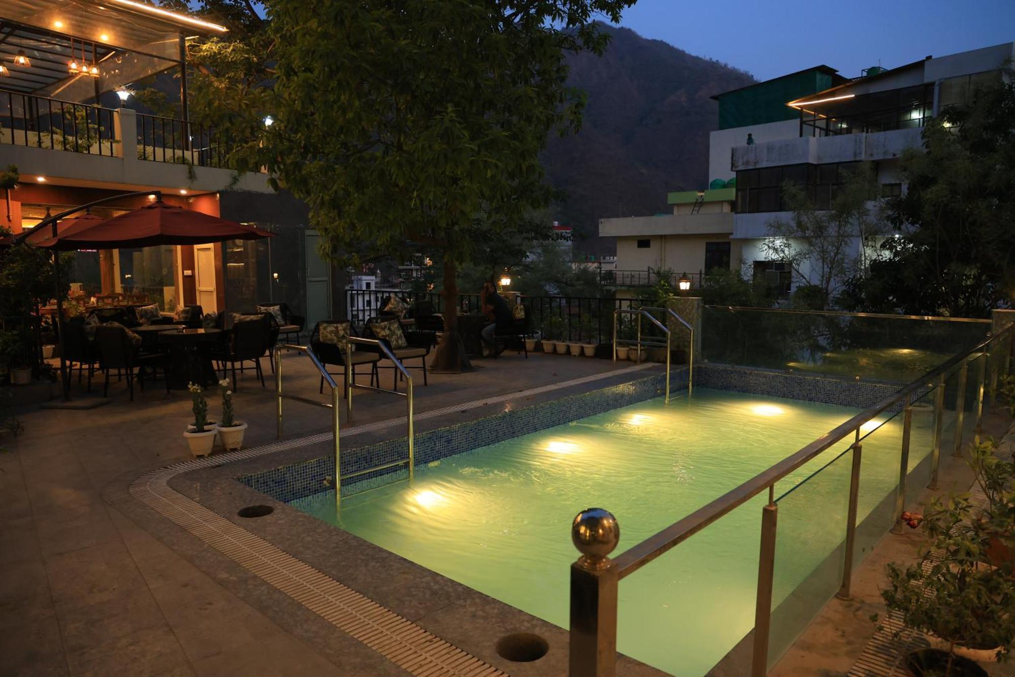 Yogved Hospitality & Resort Rishikesh Bagian luar foto