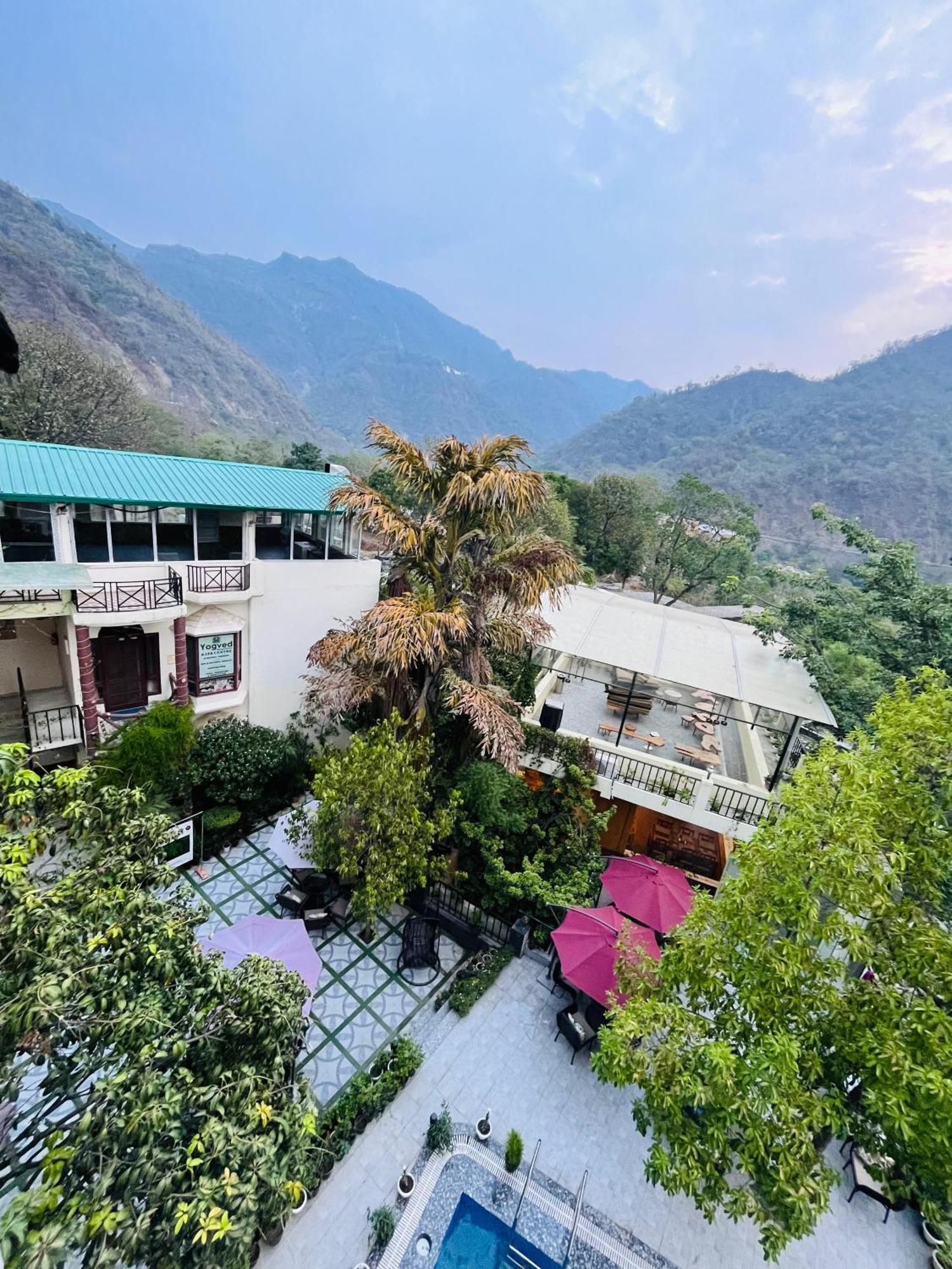 Yogved Hospitality & Resort Rishikesh Bagian luar foto