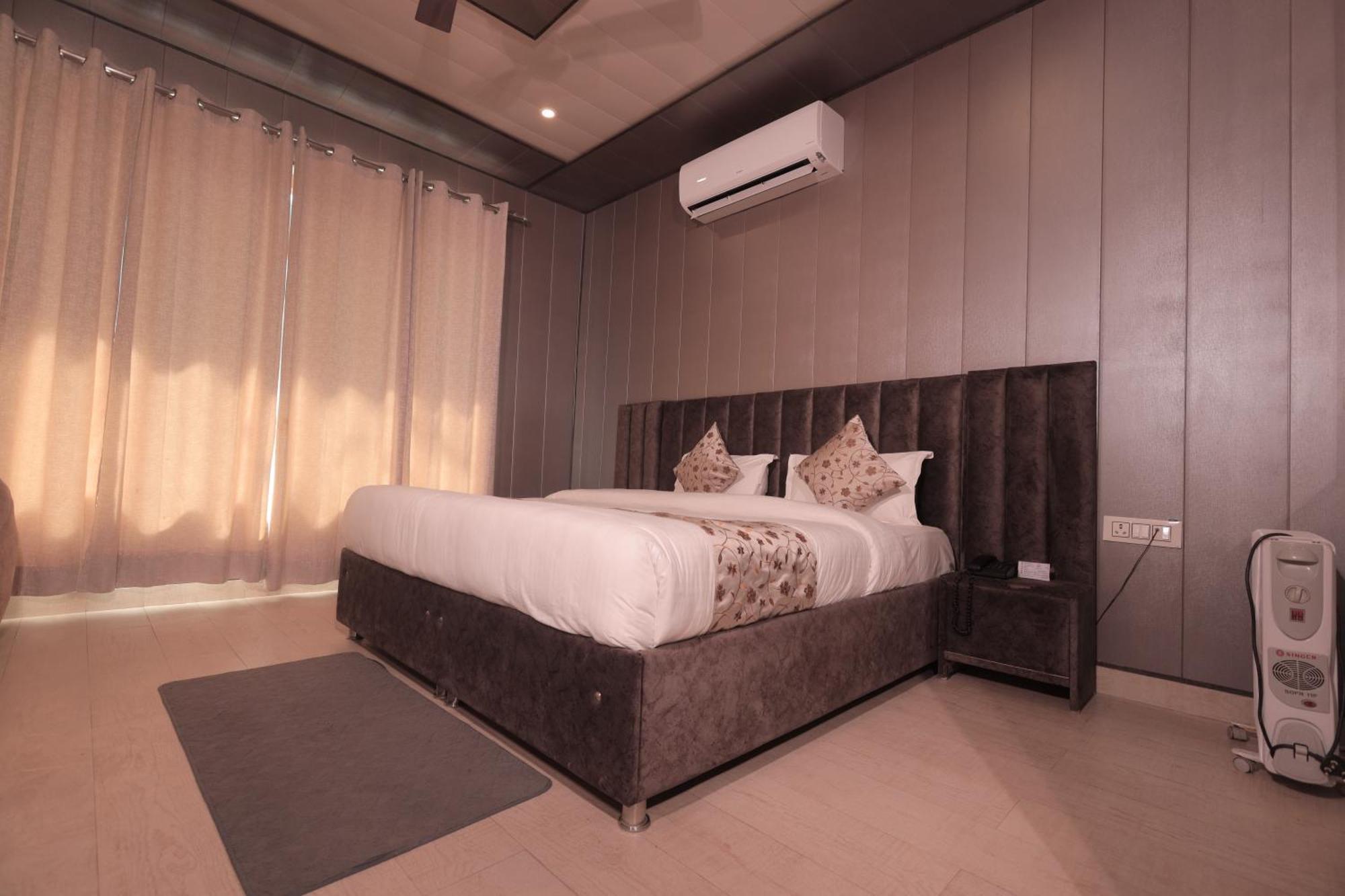 Yogved Hospitality & Resort Rishikesh Bagian luar foto