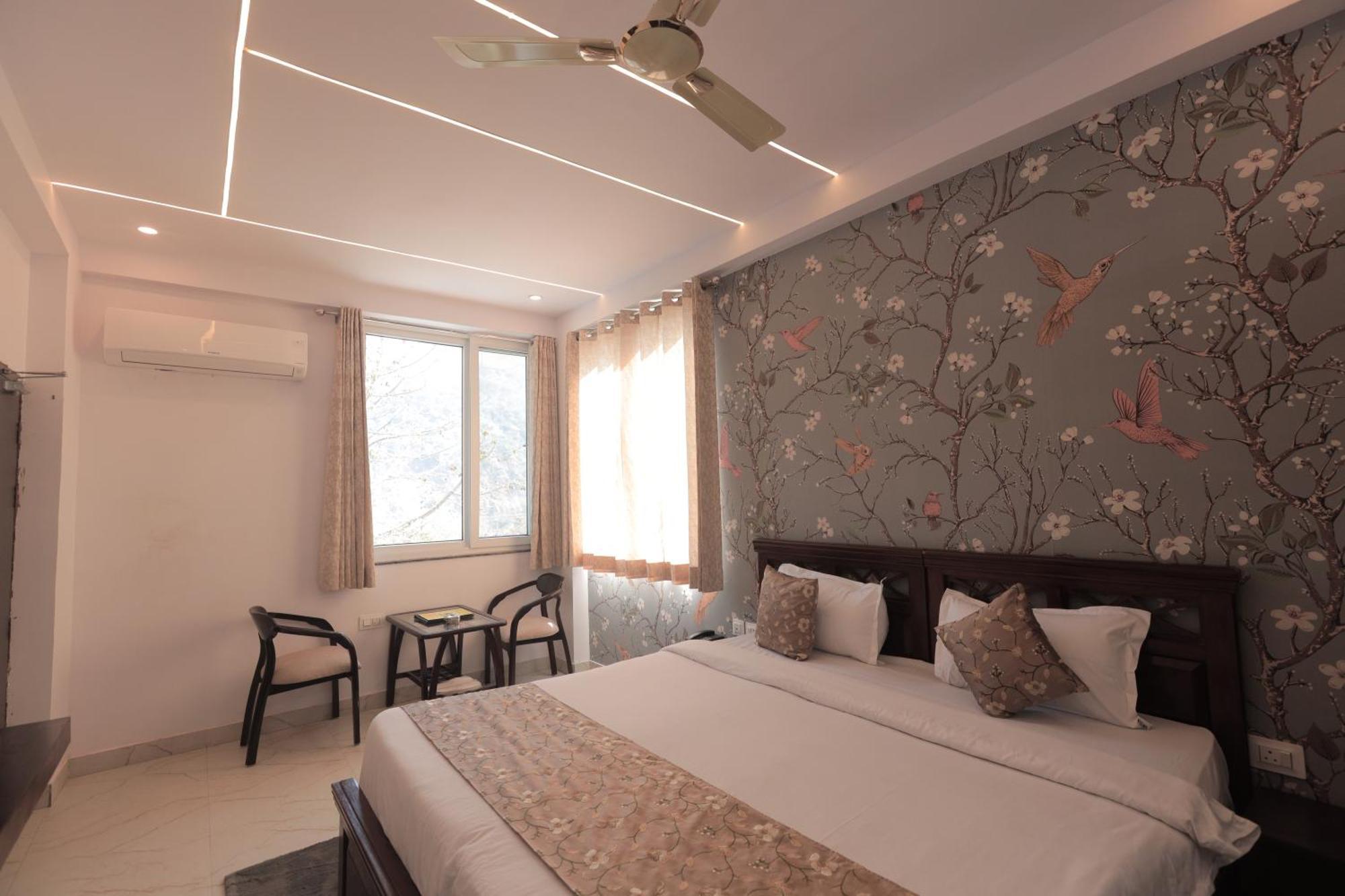 Yogved Hospitality & Resort Rishikesh Bagian luar foto