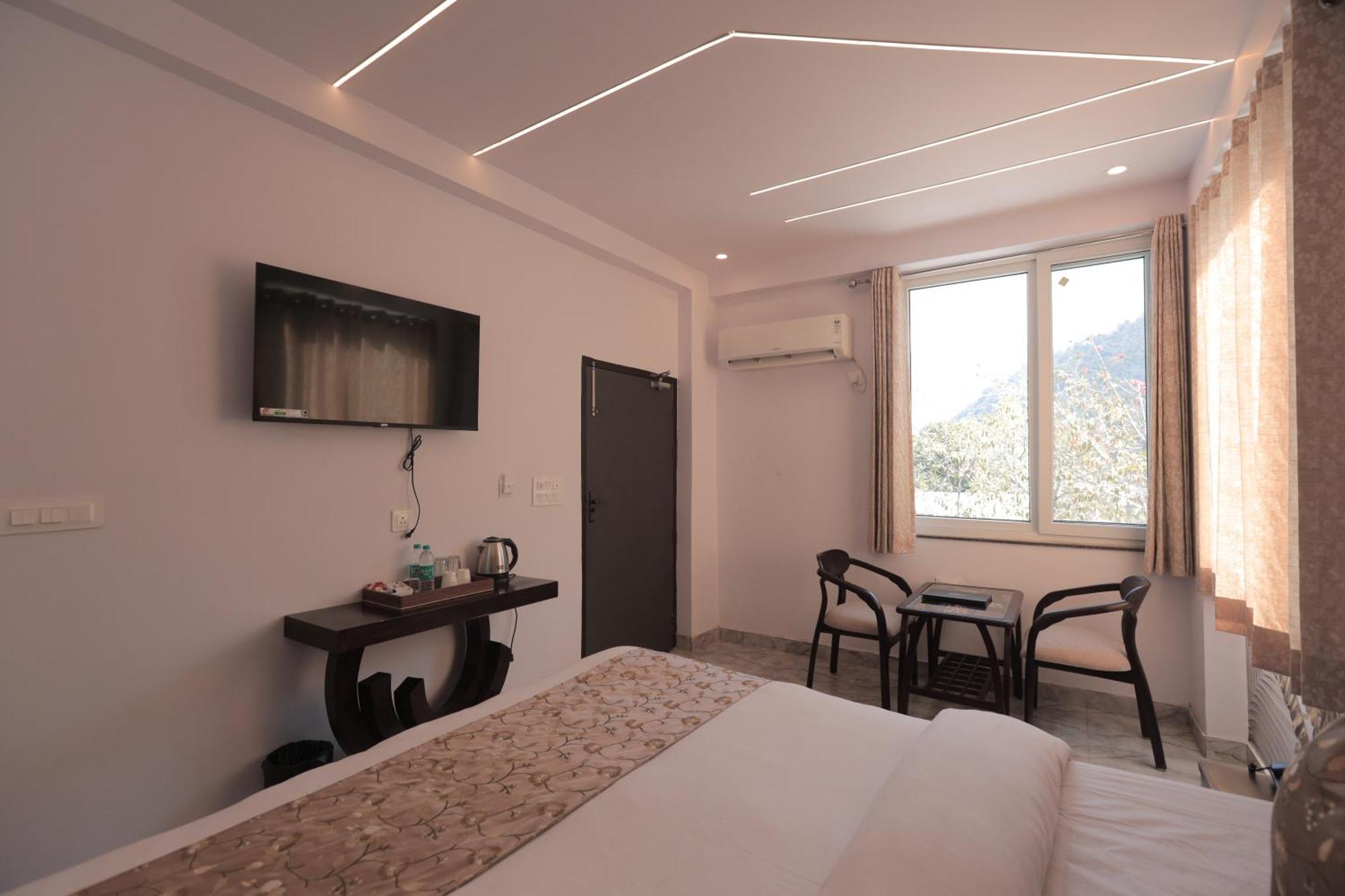 Yogved Hospitality & Resort Rishikesh Bagian luar foto